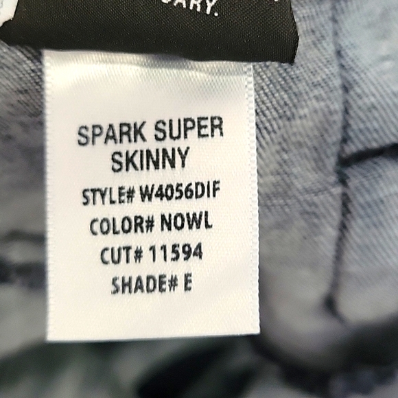 Hudson Jeans - Picture 10 of 10